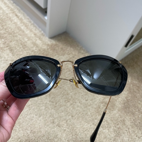 Miu Miu sunglasses - Picture 2 of 5